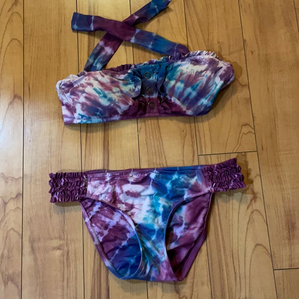 Lucky Brand purple die dye like new Med top,Sm bot